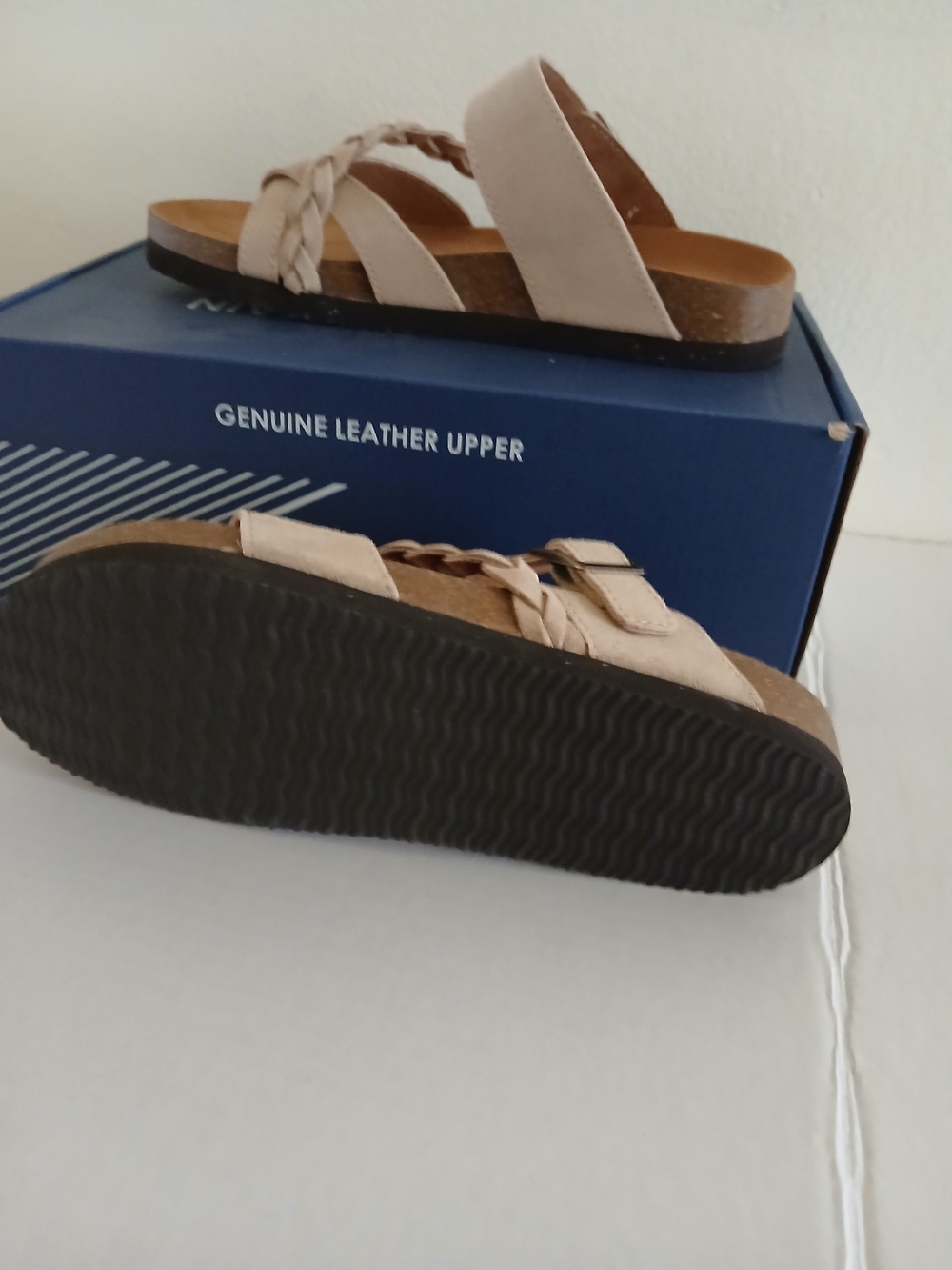 White Mountain Size 8 Women's Taupe Braided Strap Sandals $40 - Picture 4 of 9